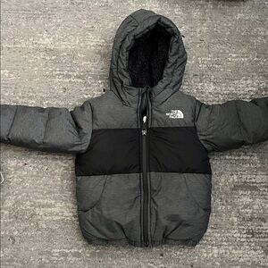 The North Face Charcoal and Black Hooded Jacket Like new condition size 3 T
